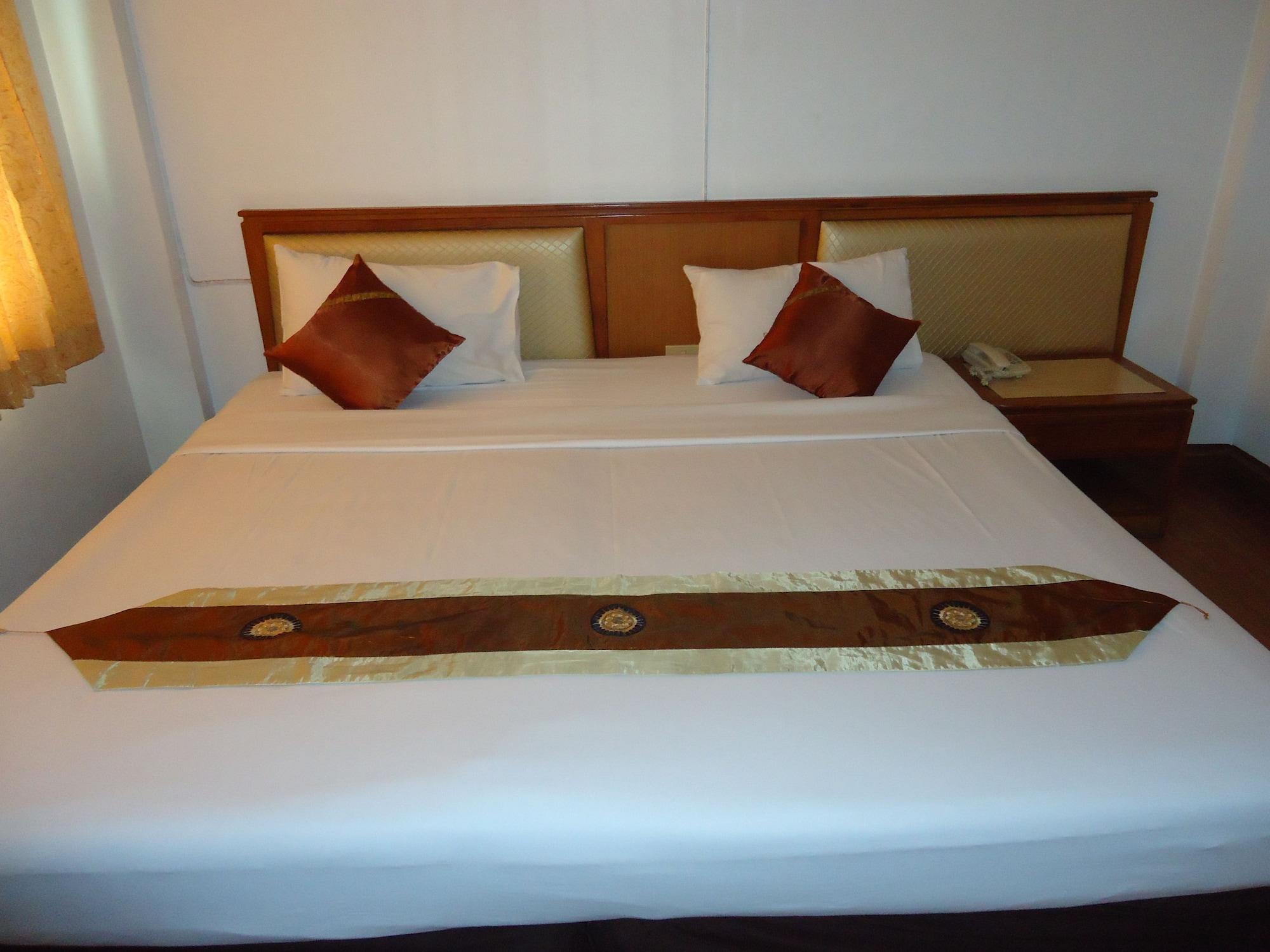 Top North Hotel Чиангмай Екстериор снимка