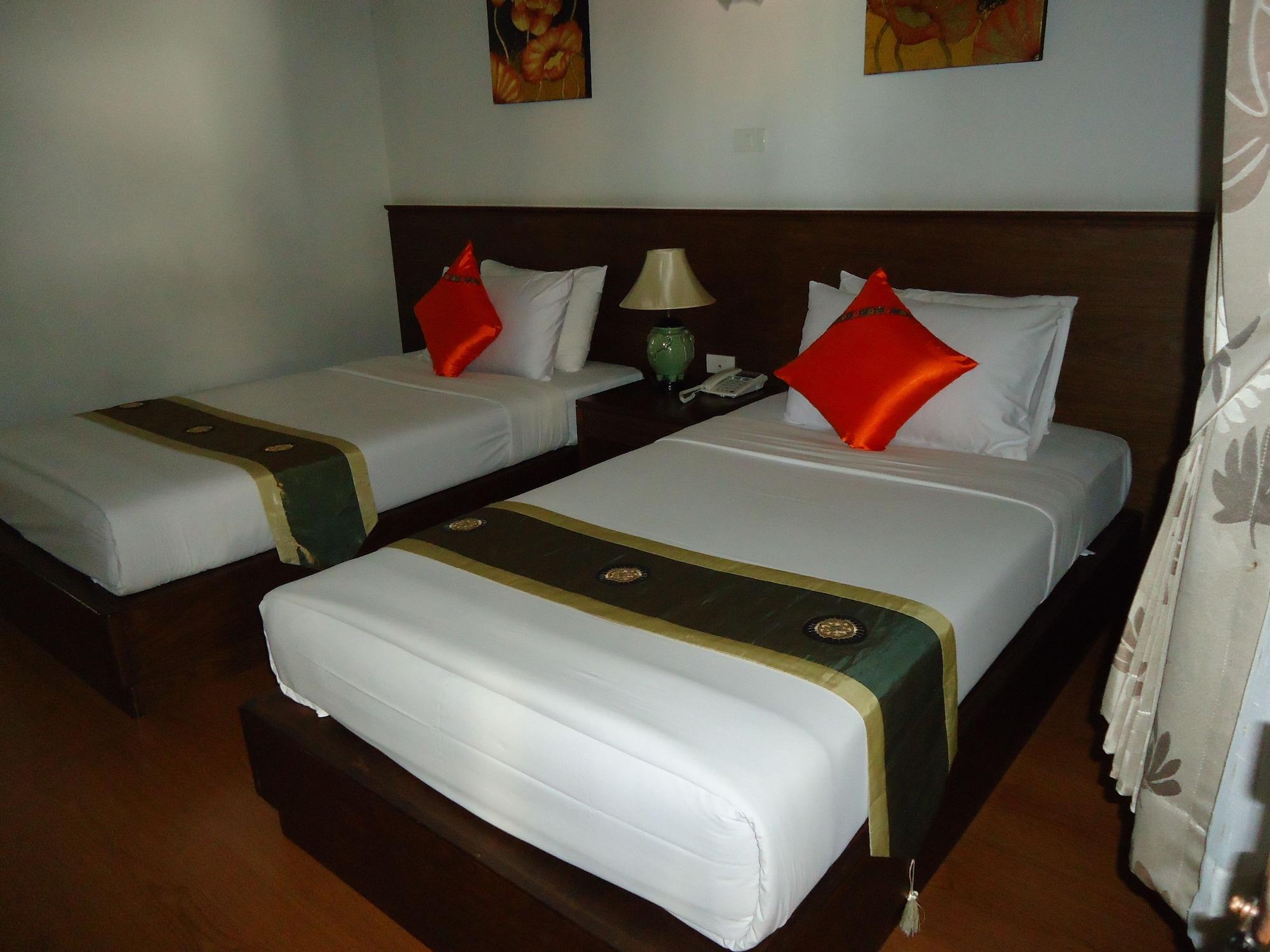 Top North Hotel Чиангмай Екстериор снимка