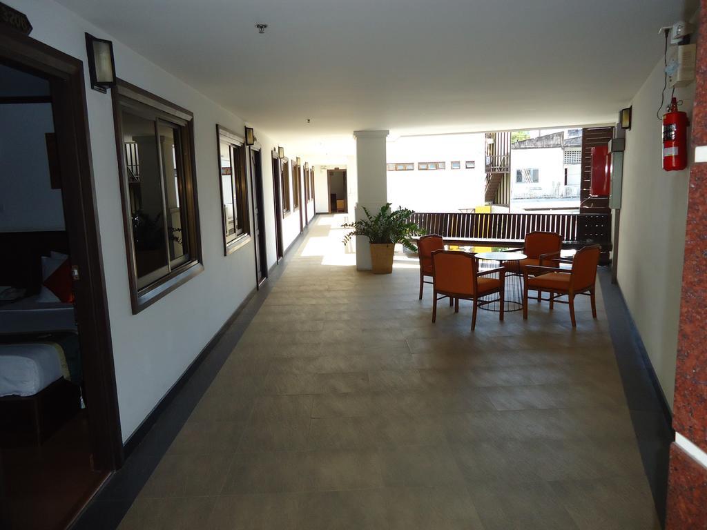 Top North Hotel Чиангмай Екстериор снимка