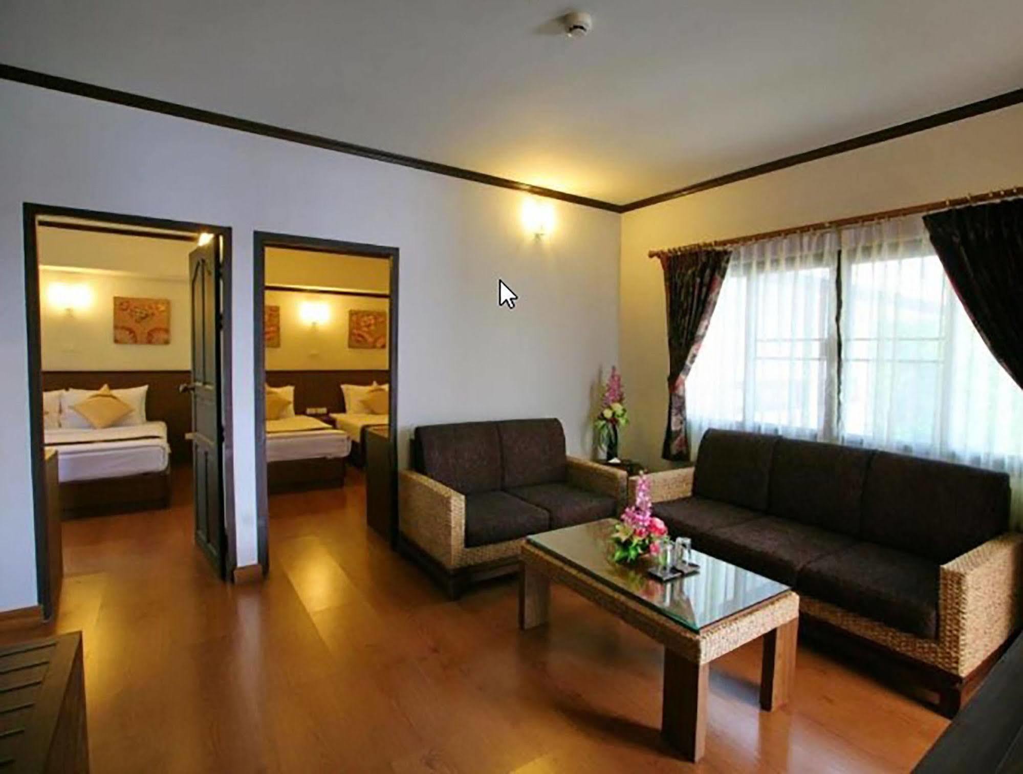 Top North Hotel Чиангмай Екстериор снимка